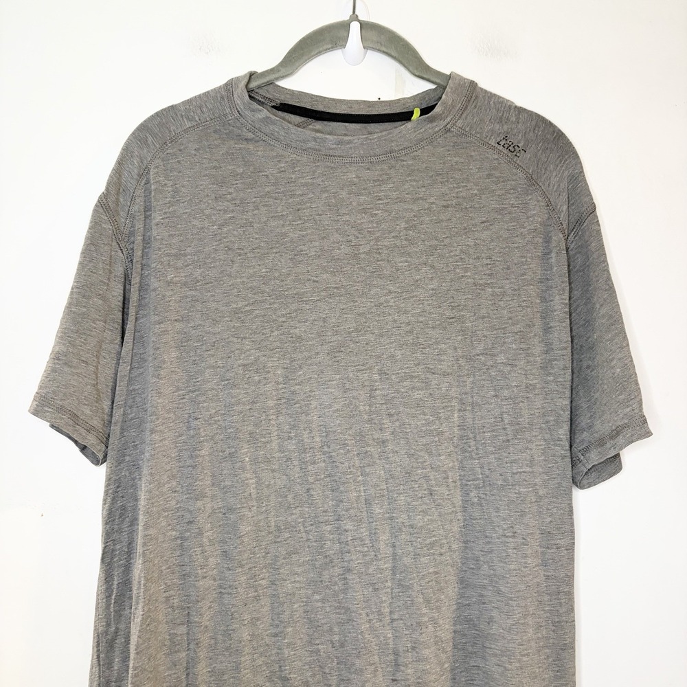 Tasc Shirt Mens S Gray Bamboo Cotton Blend Tagless Crew Performance Basic - Picture 3 of 7